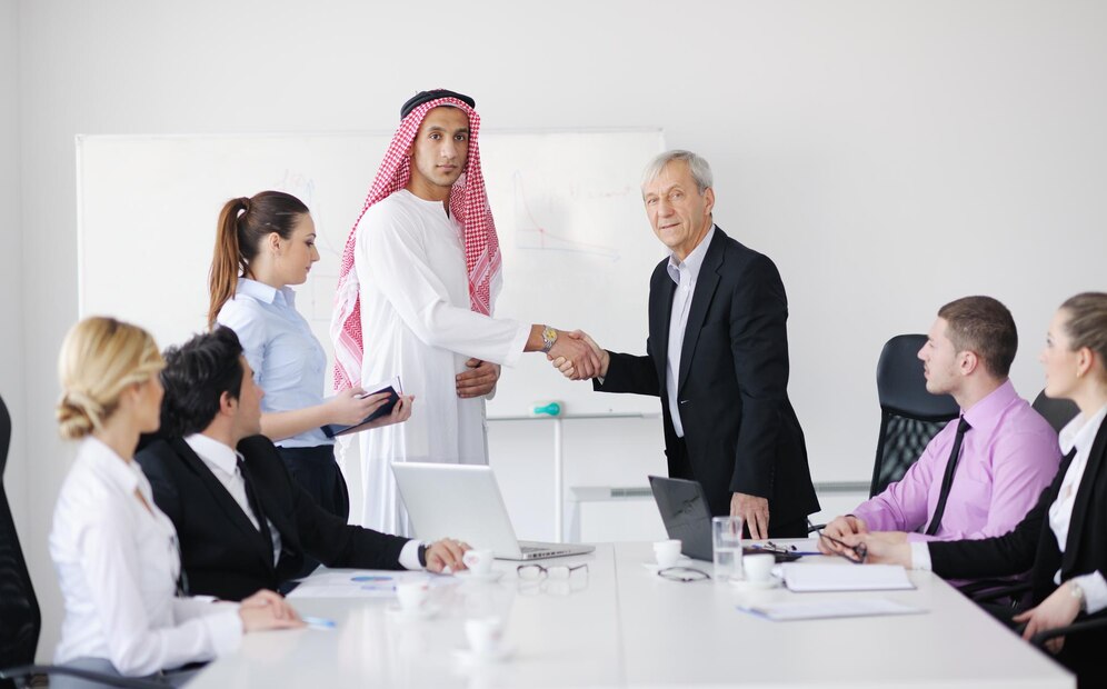 how to launch a business on mainland dubai